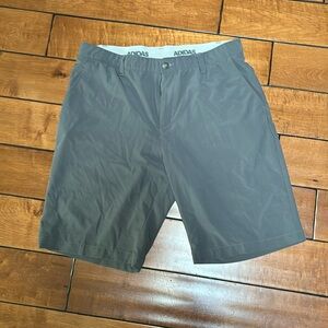 Adidas brand men’s golf shorts, dry fit fabric size 36 excellent condition